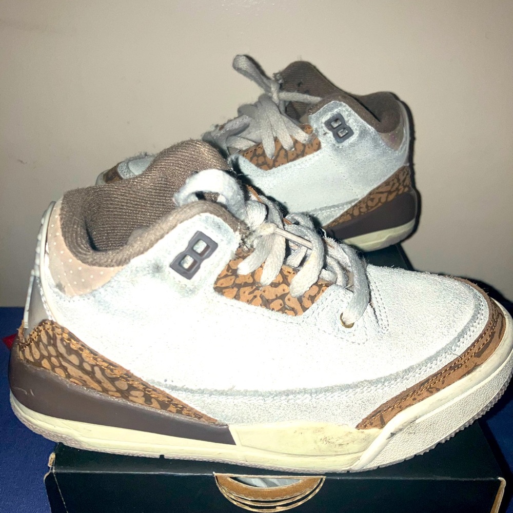 PRELOVED Air Jordan 3 "Light Orewood Brown" sneakers